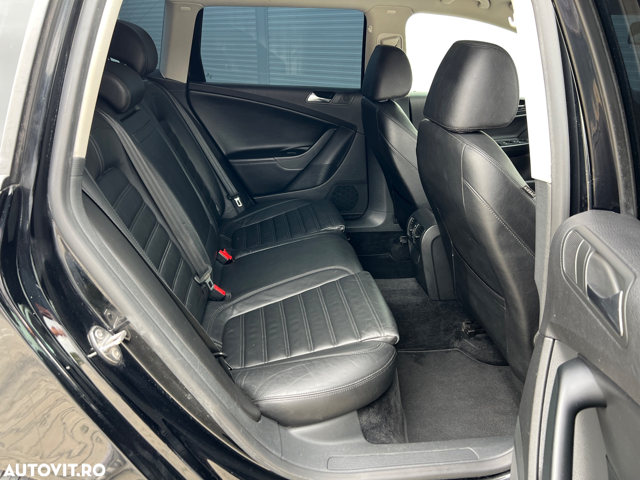 Volkswagen Passat Variant 2.0 TDI DPF DSG Highline - 11