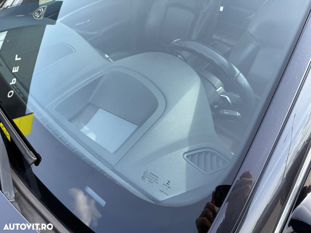 BMW Seria 5 520d Aut. Luxury Line - 9