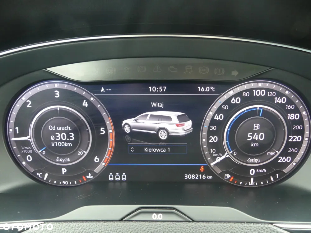 Volkswagen Passat - 4