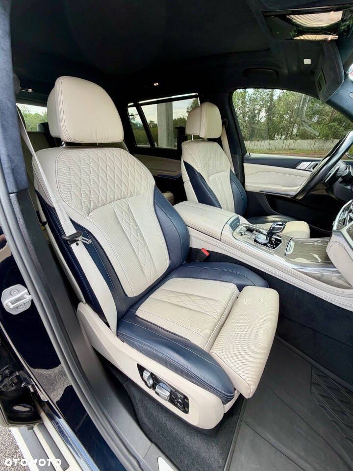 BMW X7 - 14
