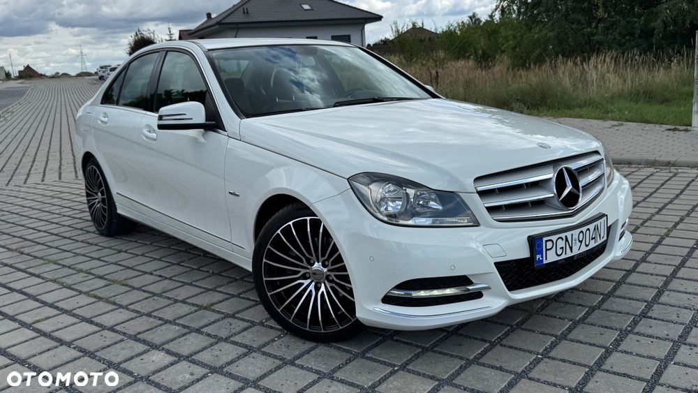 Mercedes-Benz Klasa C 180 BlueEFFICIENCY 7G-TRONIC Avantgarde - 8