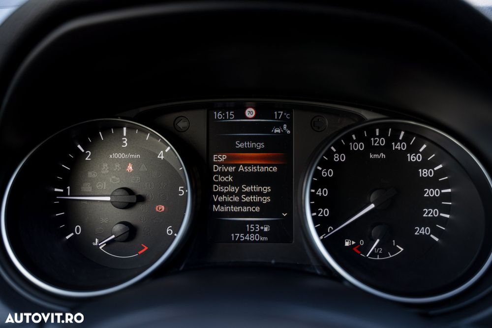 Nissan Qashqai 1.5 DCI TEKNA+ - 33