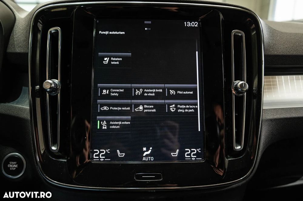 Volvo XC 40 T5 Twin Engine DKG Momentum Pro - 19