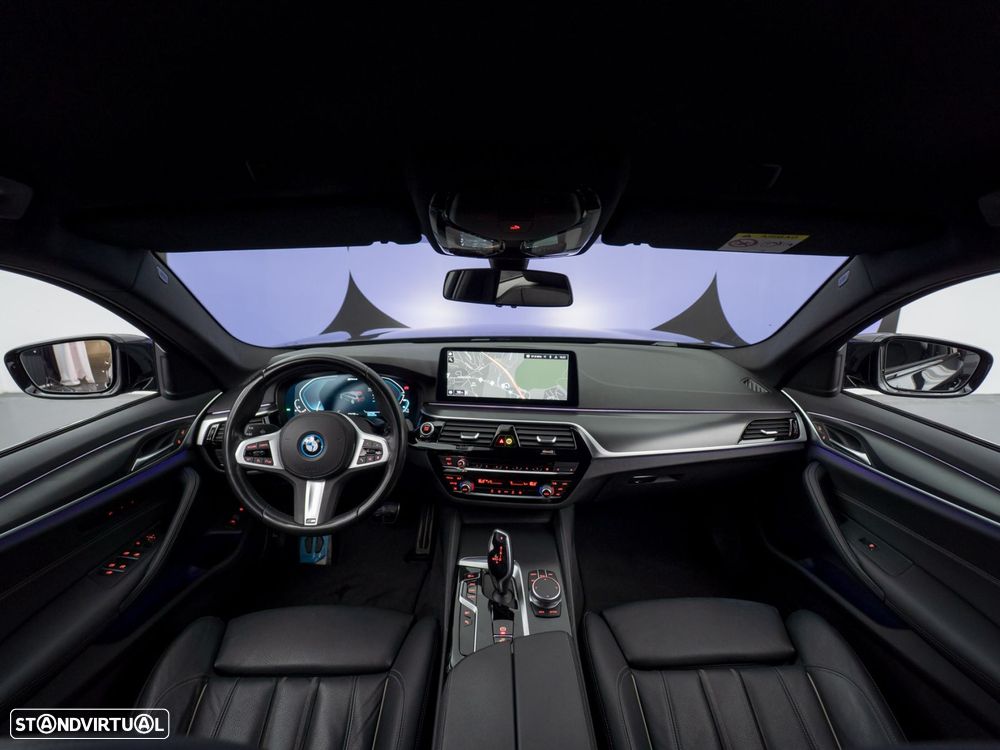 BMW 520 e Pack M - 17