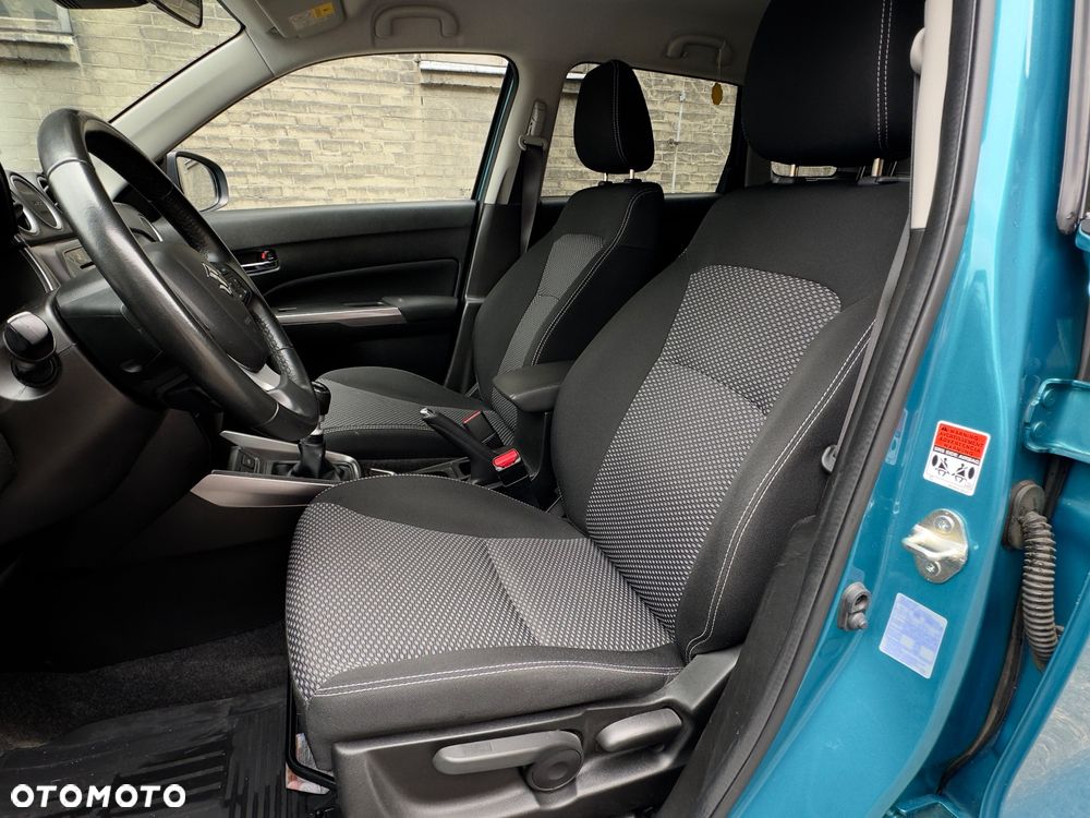 Suzuki Vitara 1.4 Boosterjet SHVS Premium 2WD - 17