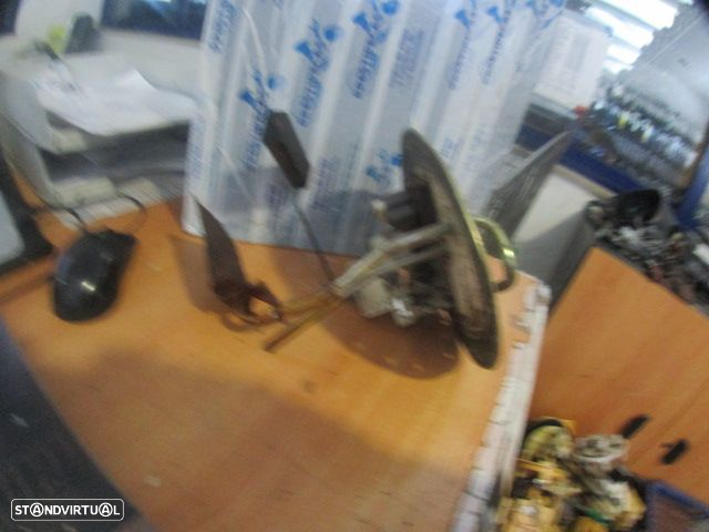 Bomba Combustivel 221824067002 7701005030 TOYOTA AVENSIS 2002 2.0 D4D 110CV 5P CINZA Diesel - 2