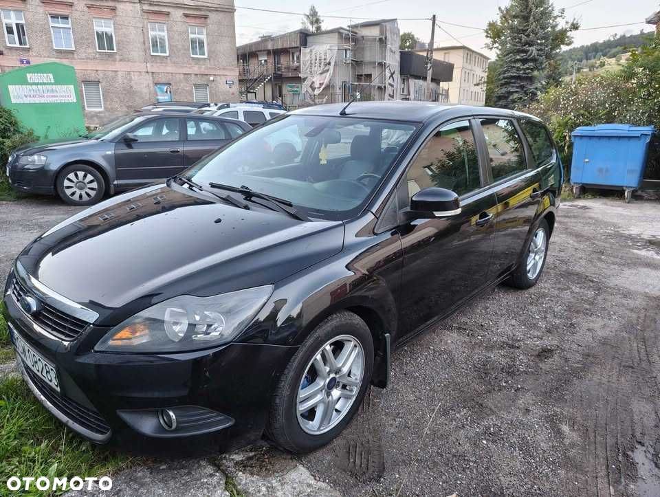 Ford Focus 2009 photo 2