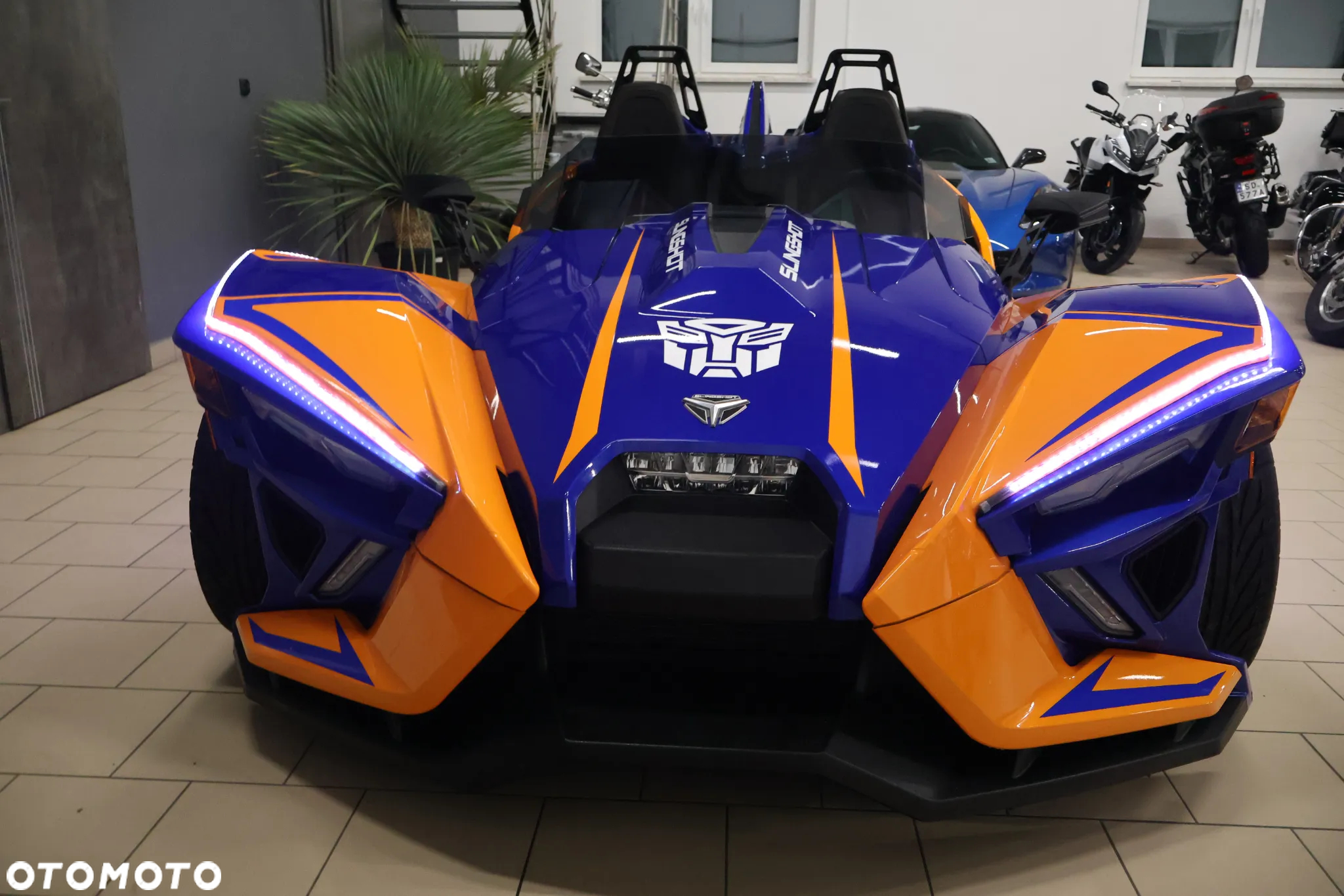 Polaris Inny - 18