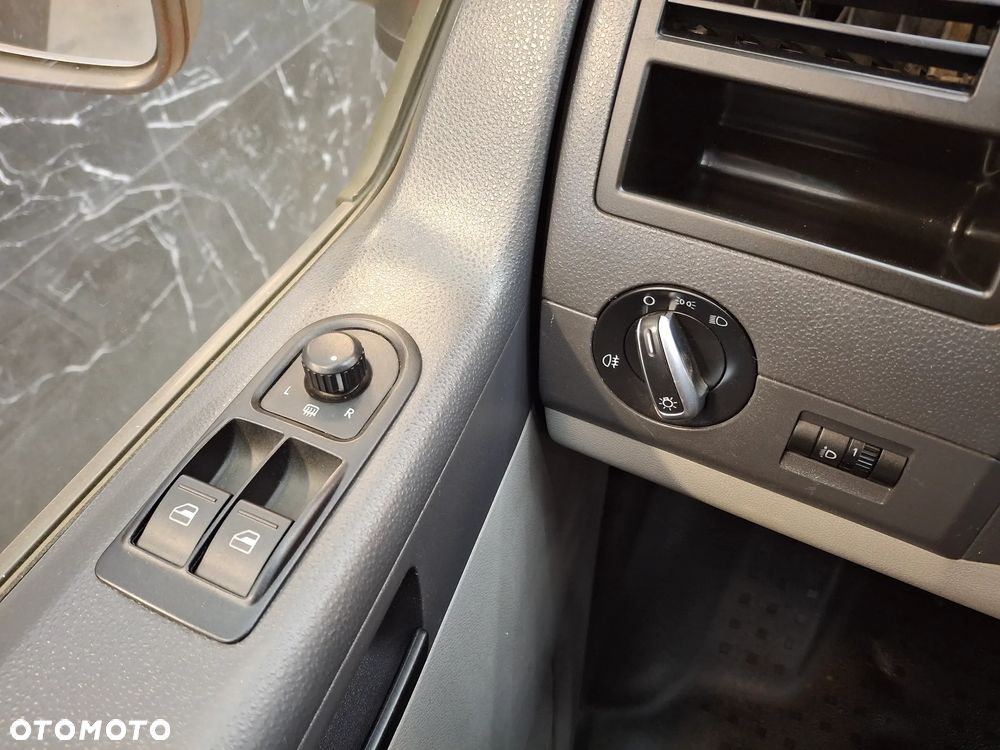 Volkswagen Transporter T5 Lift Doka Brygadówka Serwisowy Drogowy Półki Szuflady Warsztat Auto Warsztat Służba Drogowa Pomarańczowy Mobilny Serwis - 23