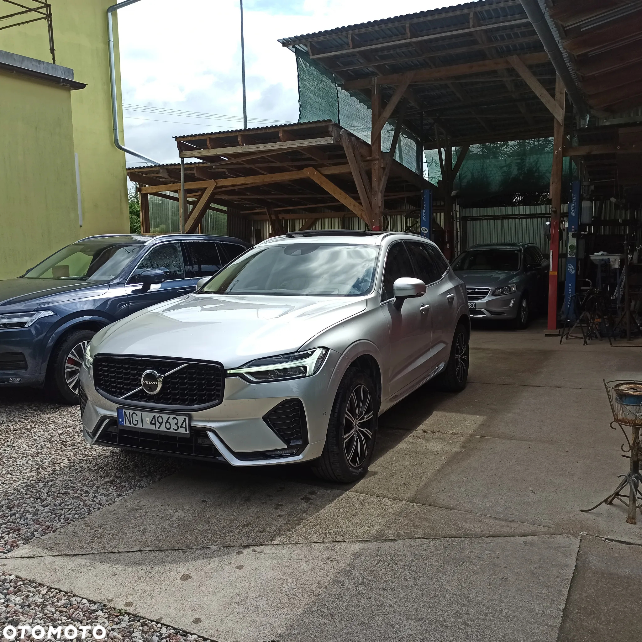 Volvo XC 60 T5 AWD R-Design - 2