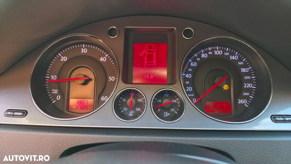 Volkswagen Passat - 8