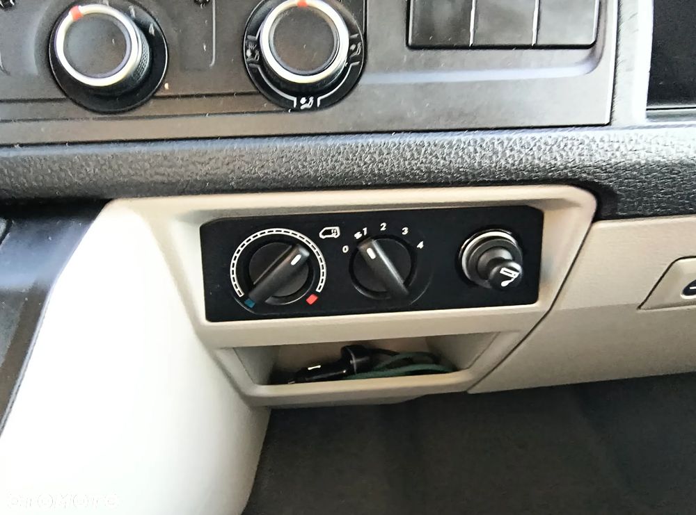 Volkswagen Transporter L1H2 - 3