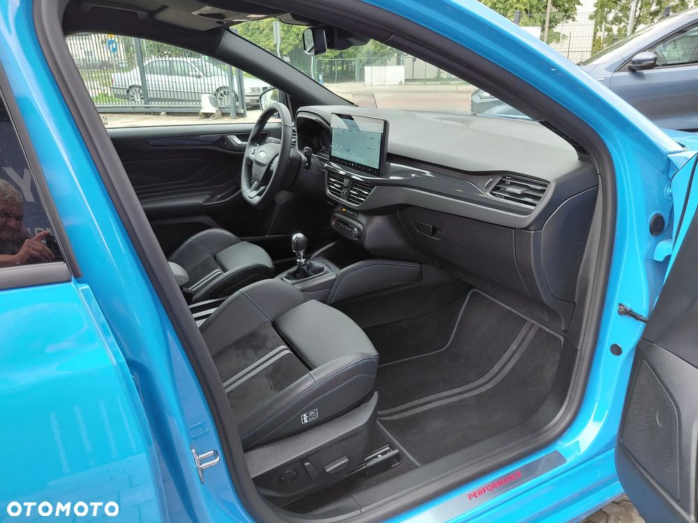 Ford Focus 2.3 EcoBoost ST X Edition - 33