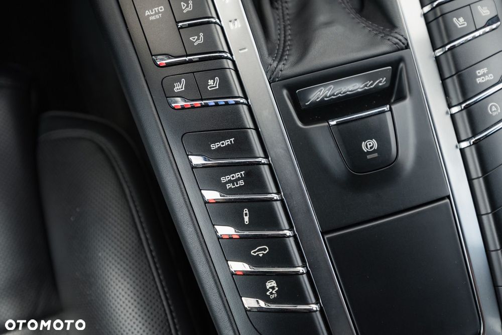 Porsche Macan - 20