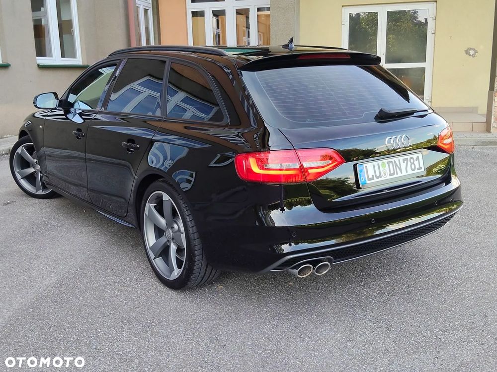 Audi A4 Avant 2.0 TDI DPF quattro S line Sportpaket - 17