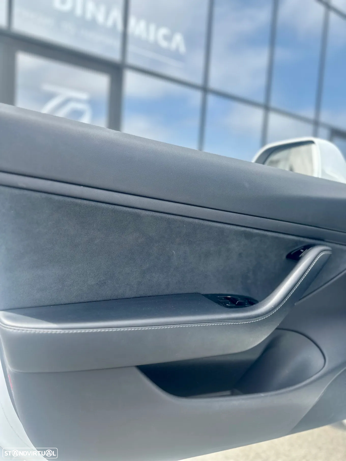 Tesla Model 3 Standard Range Plus RWD - 24