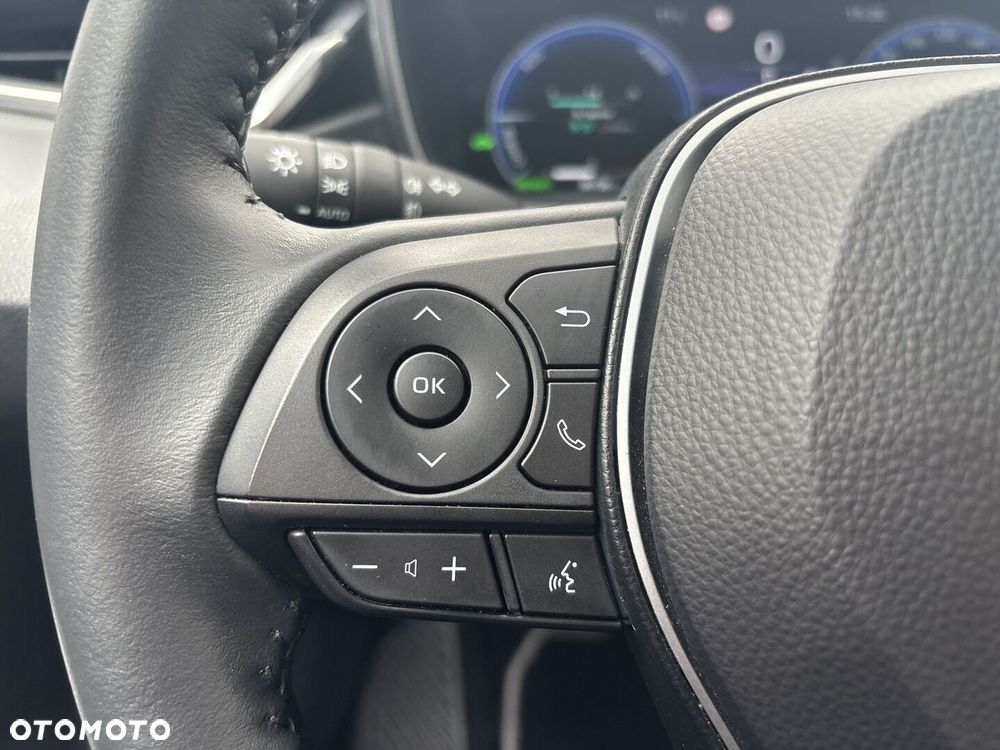 Toyota Corolla 2.0 Hybrid Style - 23