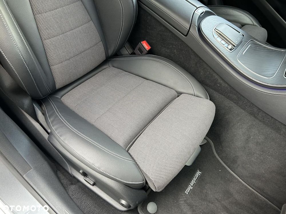 Mercedes-Benz Klasa E 220 d 4-Matic Avantgarde - 20