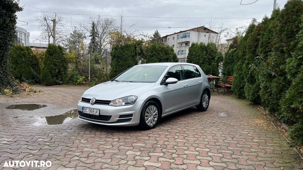 Volkswagen Golf 1.6 TDI DPF BlueMotion - 1