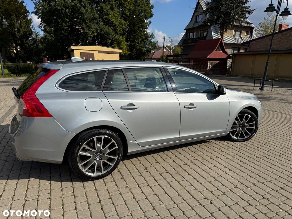 Volvo V60 D4 - 8
