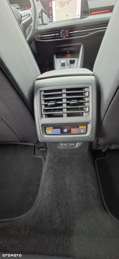 Volkswagen Golf 2.0 TDI SCR DSG R-Line - 27