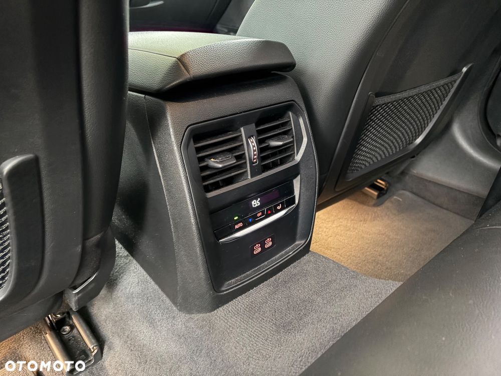 BMW Seria 3 - 24