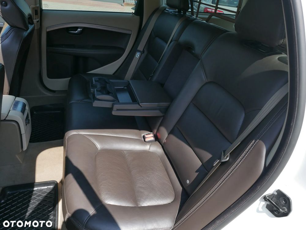 Volvo XC 70 D5 AWD Summum - 23