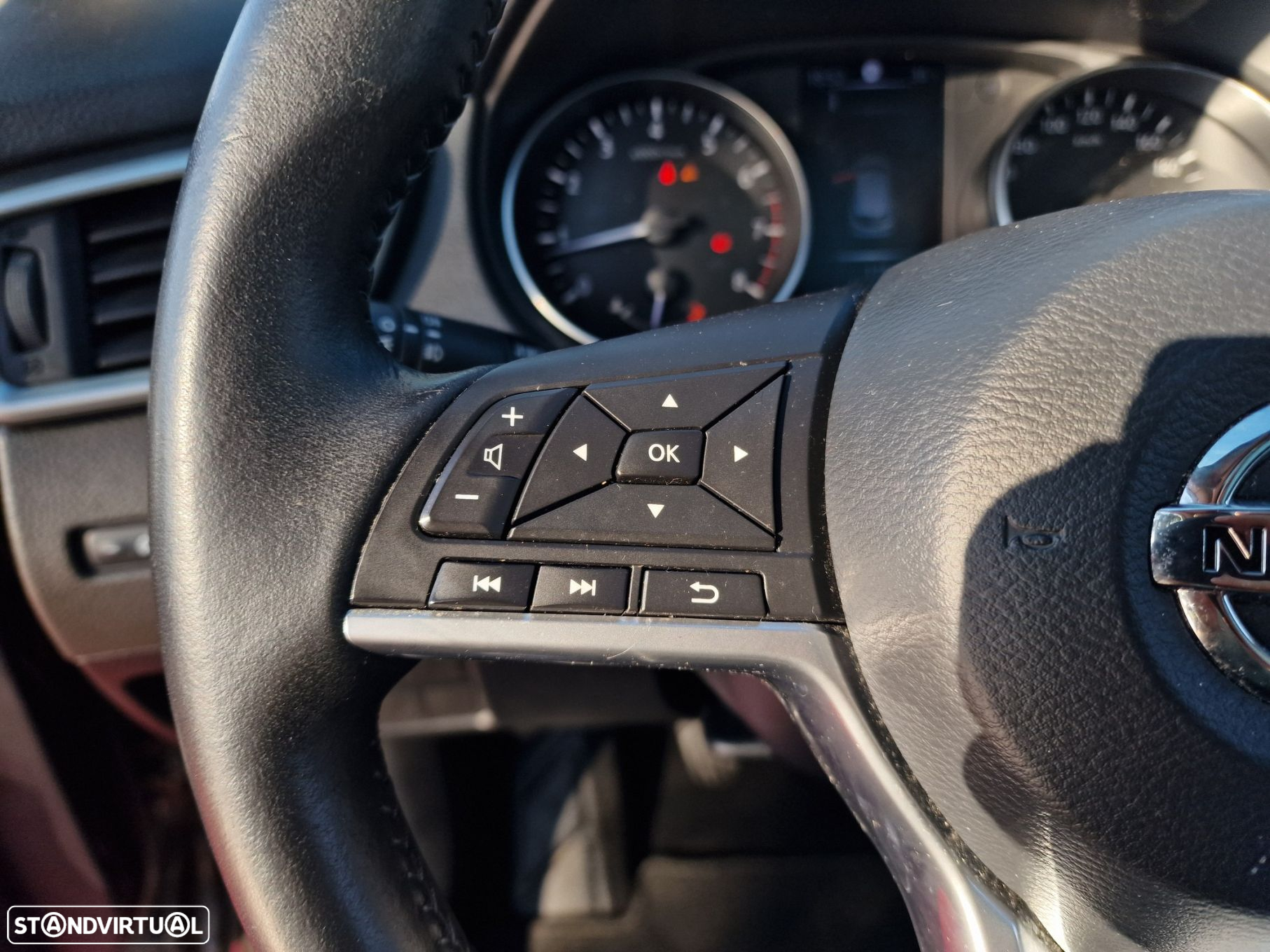 Nissan Qashqai 1.2 DIG-T N-Connecta - 16