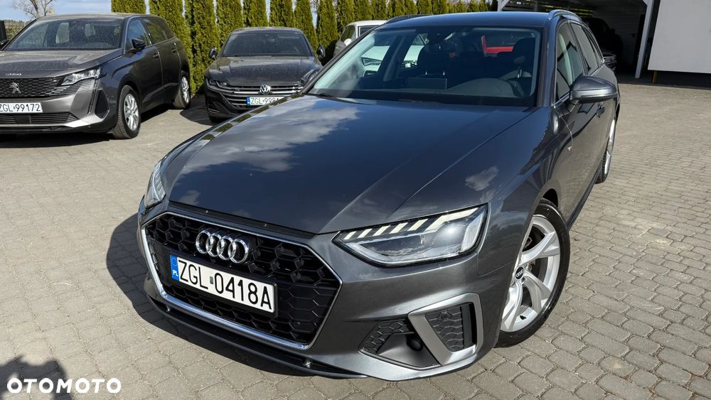 Audi A4 Avant 30 TDI S tronic S line - 2