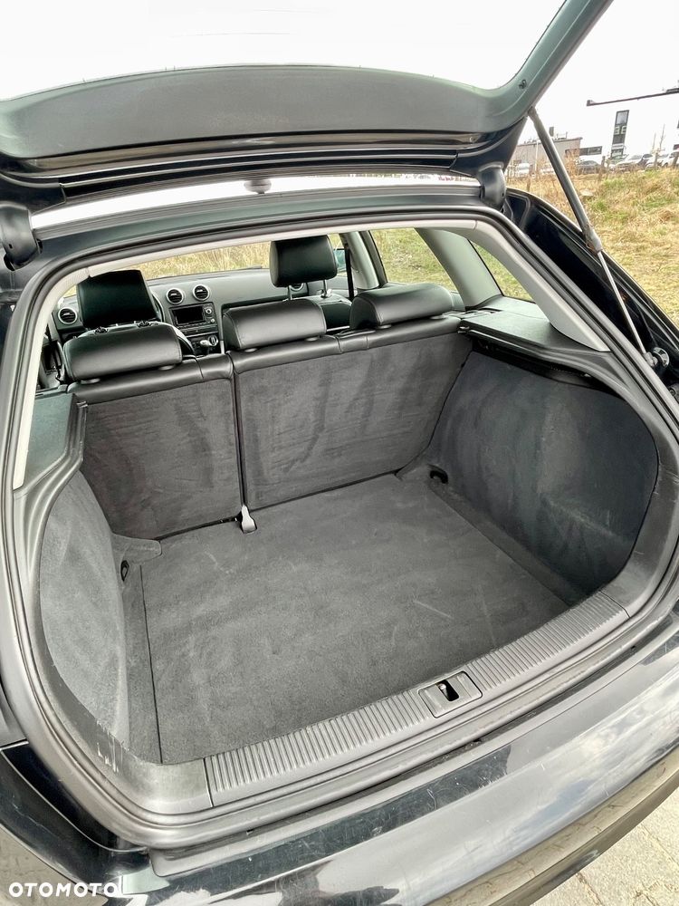 Audi A3 Sportback 1.6 TDI DPF Ambition - 17