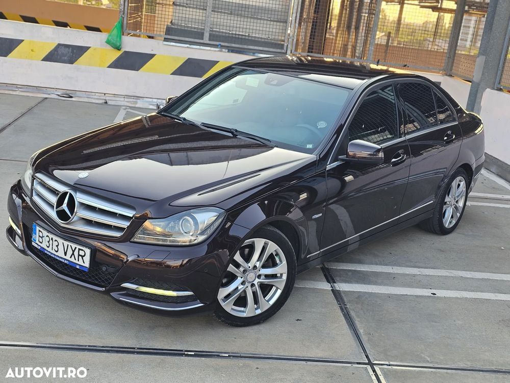 Mercedes-Benz C 250 (BlueTEC) d 4Matic 7G-TRONIC AMG Line - 29
