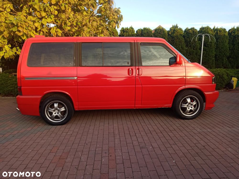 Volkswagen Transporter - 2
