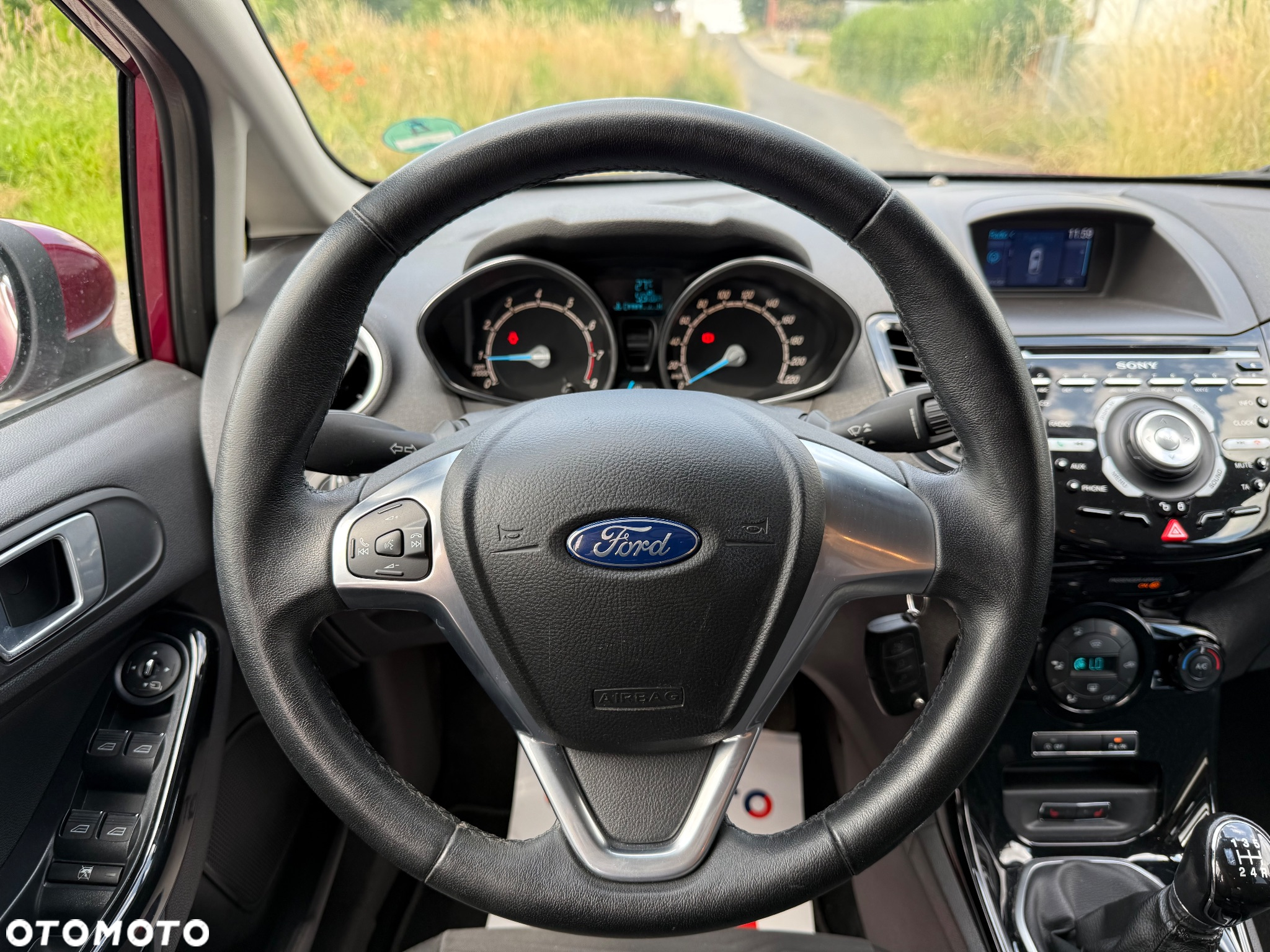 Ford Fiesta 1.0 EcoBoost S&S TITANIUM - 14