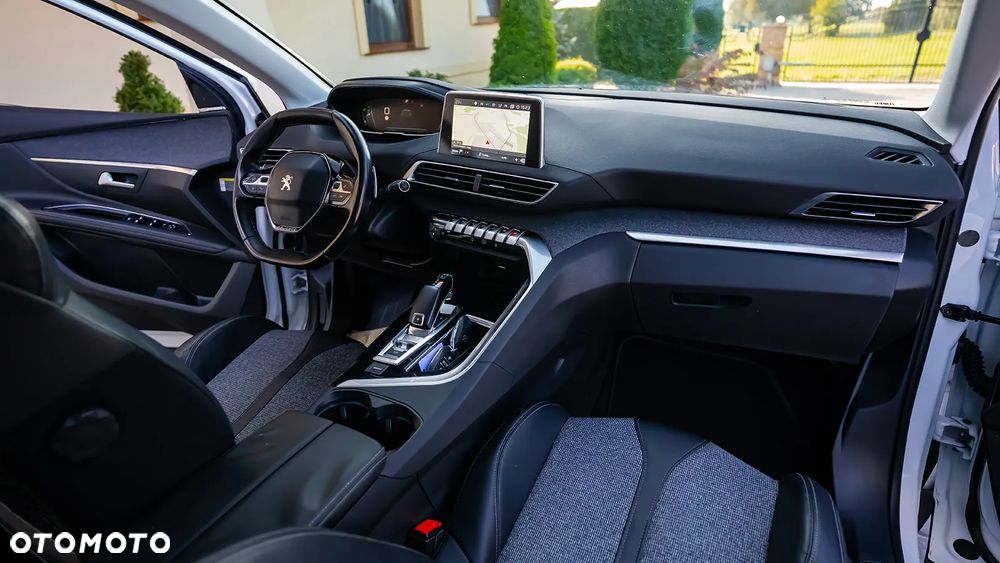 Peugeot 5008 BlueHDi 120 EAT6 Allure - 33