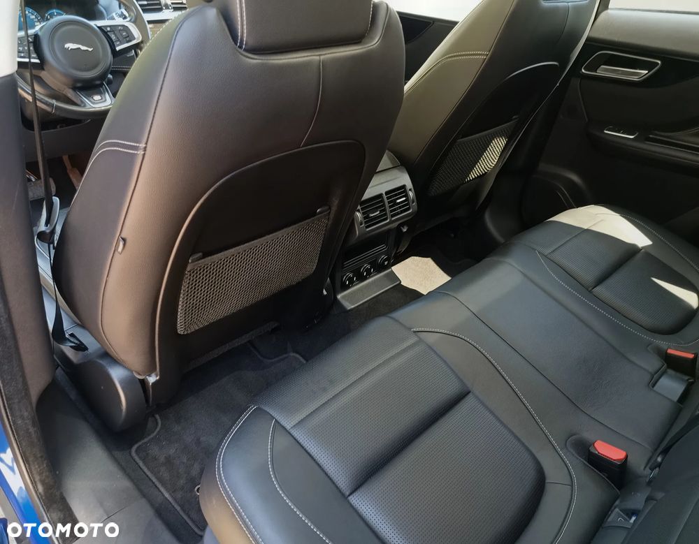 Jaguar F-Pace 2.0 i4D AWD R-Sport - 17