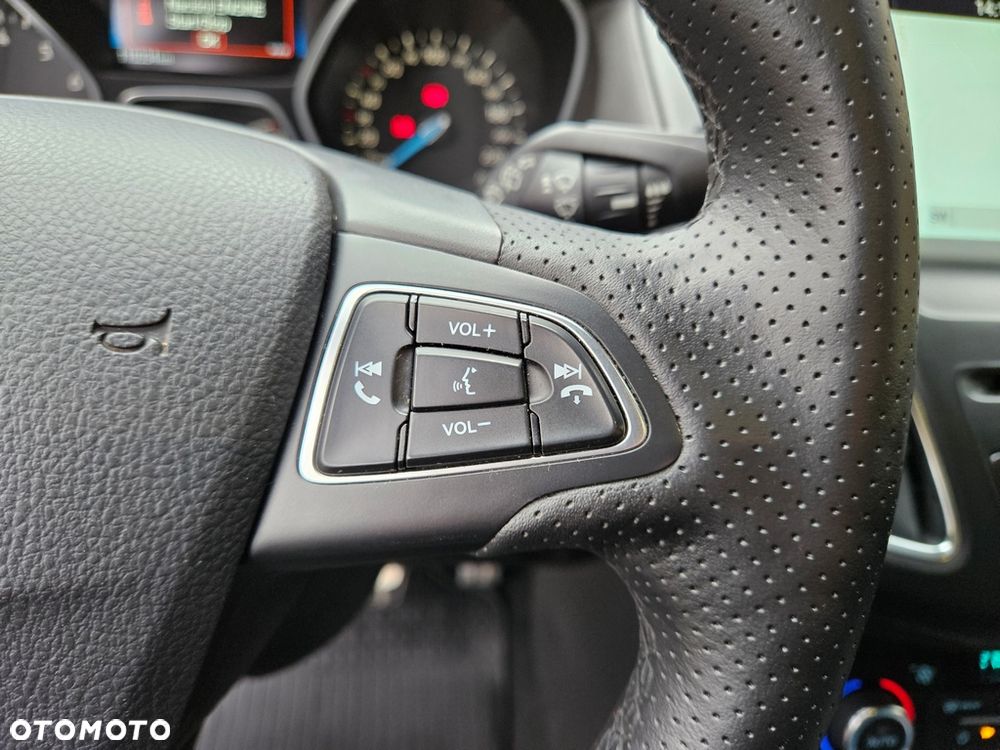 Ford Focus 1.5 EcoBoost STart-Stopp-System ST-Line - 29