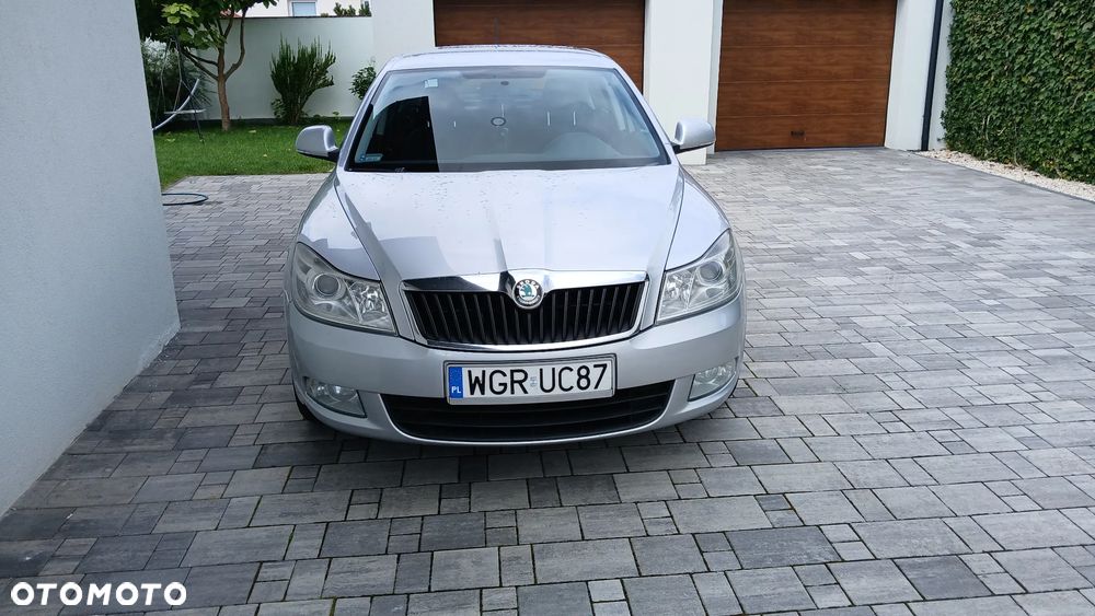Skoda Octavia 1.6 TDI Ambiente - 2