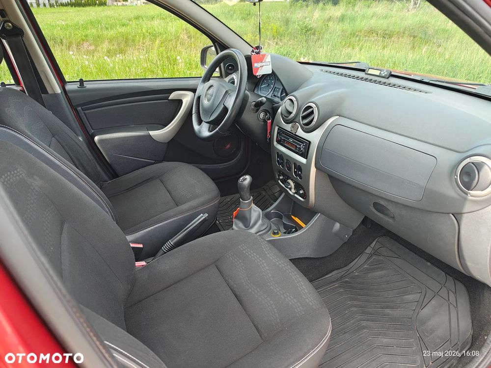 Dacia Sandero Stepway 1.6 - 9