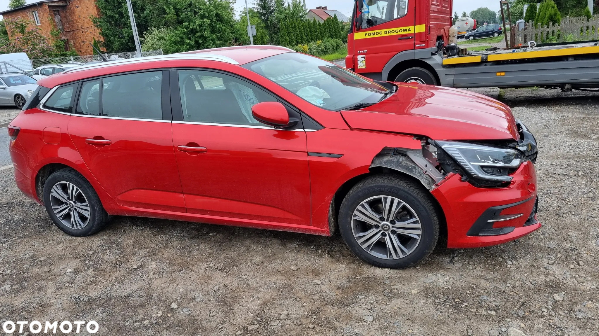 Renault Megane Grandtour TCe 140 GPF BUSINESS EDITION - 13
