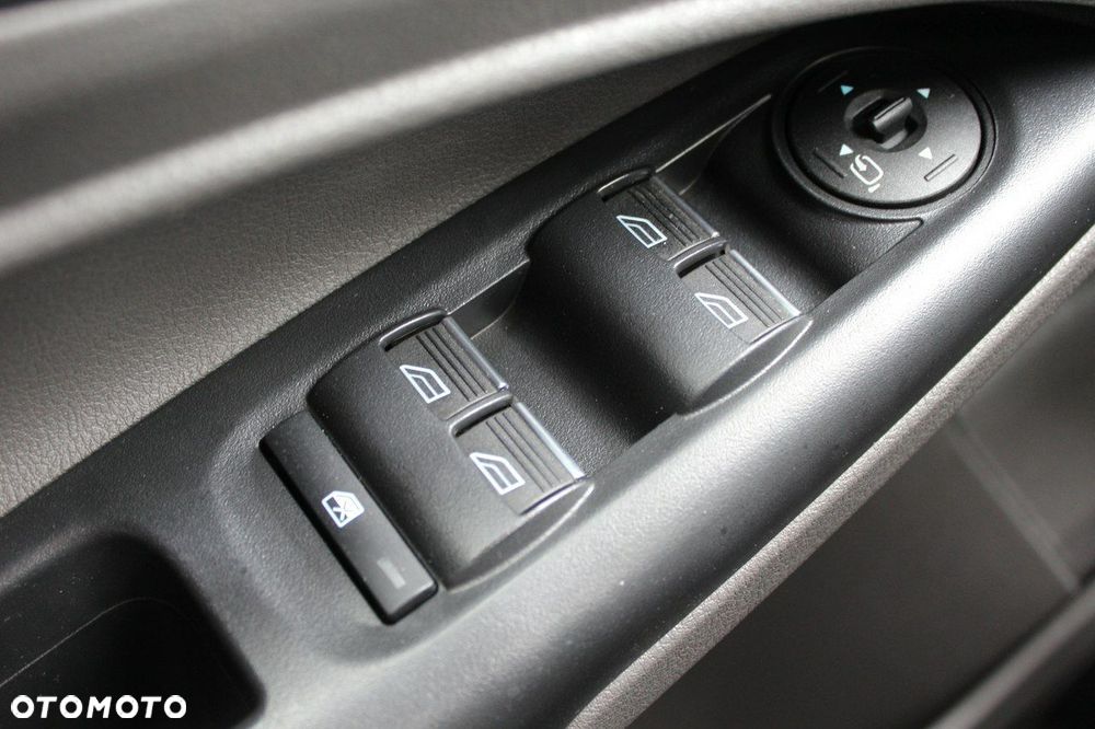 Ford Tourneo Connect - 23