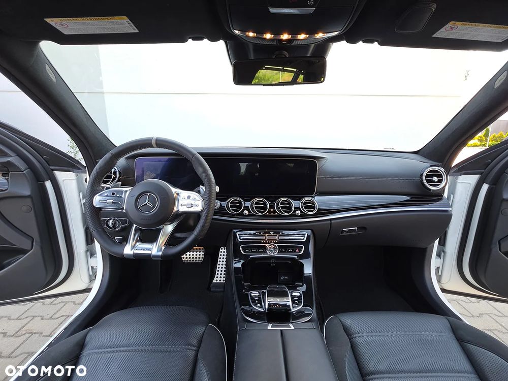 Mercedes-Benz Klasa E AMG 63 S 4-Matic+ - 25