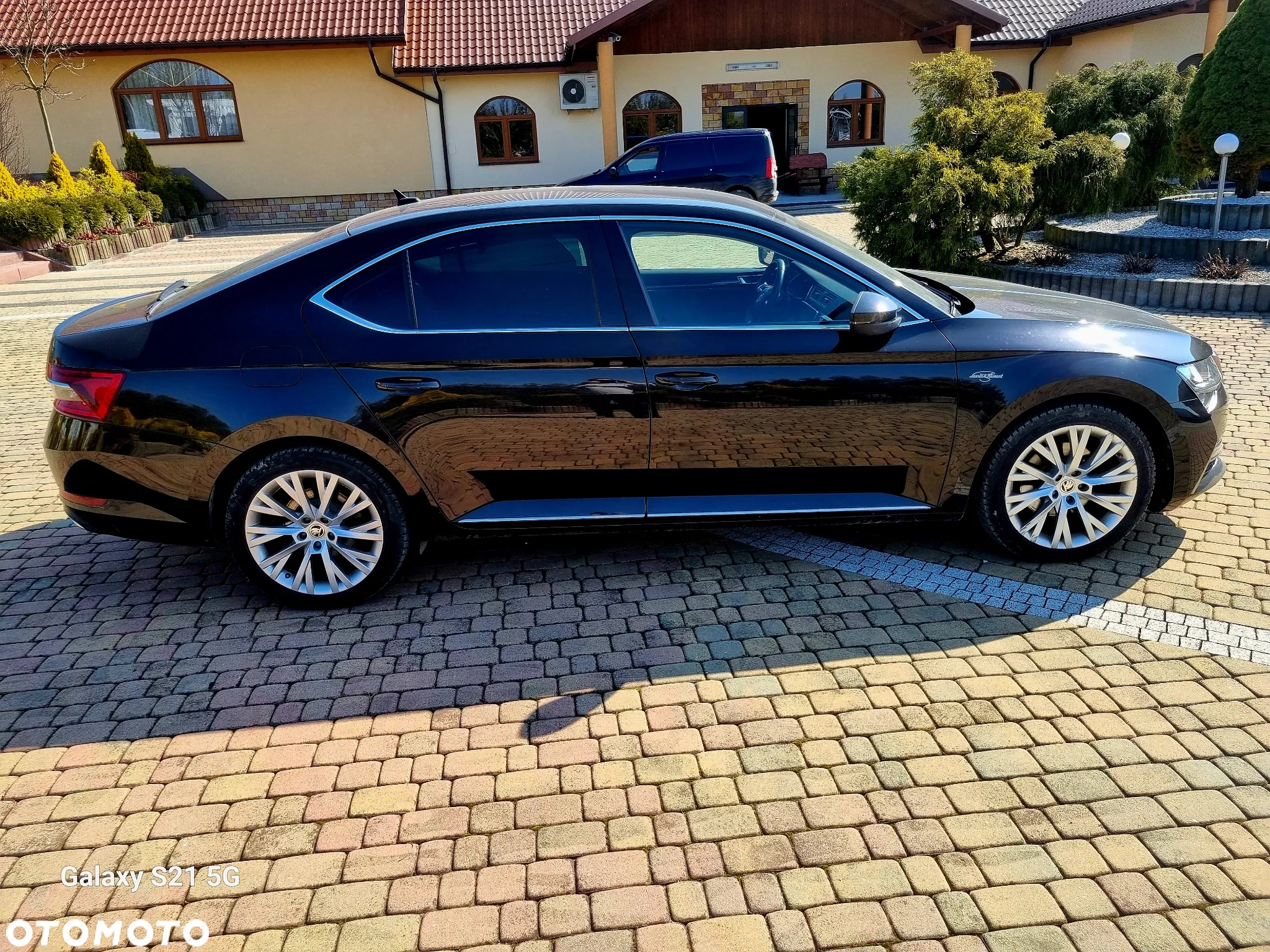 Skoda Superb 2.0 TDI SCR 4x4 L&K DSG - 9
