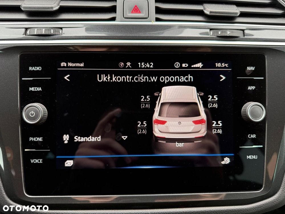 Volkswagen Tiguan 2.0 TDI SCR Elegance DSG - 22