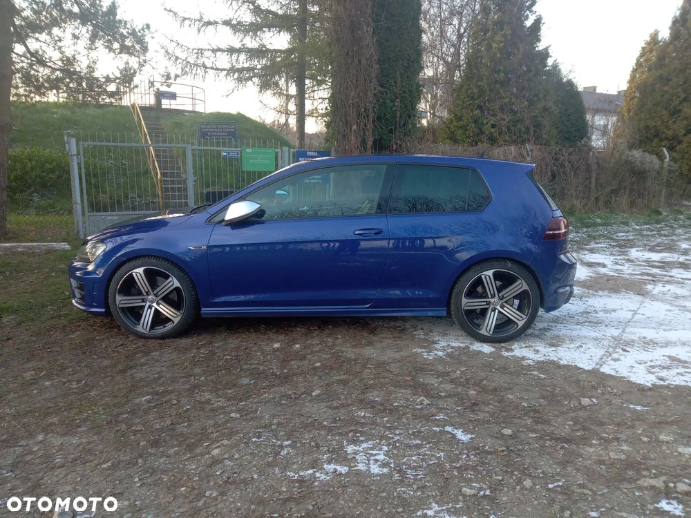 Volkswagen Golf - 23