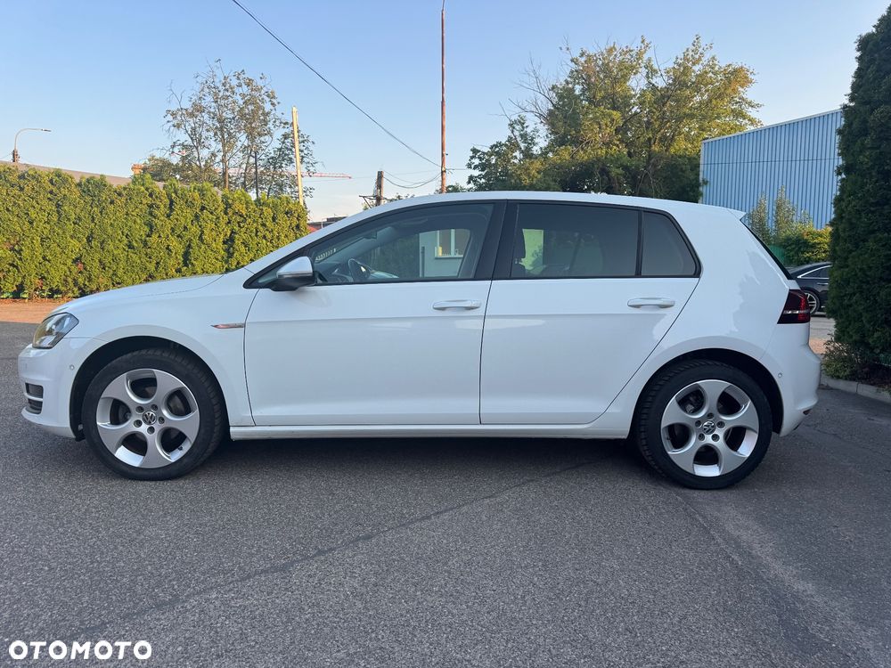 Volkswagen Golf 1.2 TSI BMT Trendline Perfectline - 8