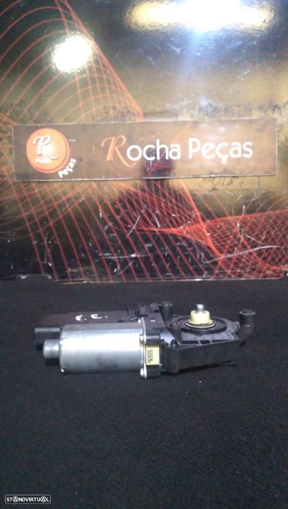 Motor Do Elevador Porta F.E Volkswagen Passat (3B3) - 1