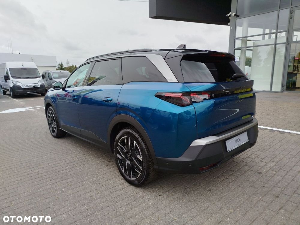 Peugeot 5008 - 5