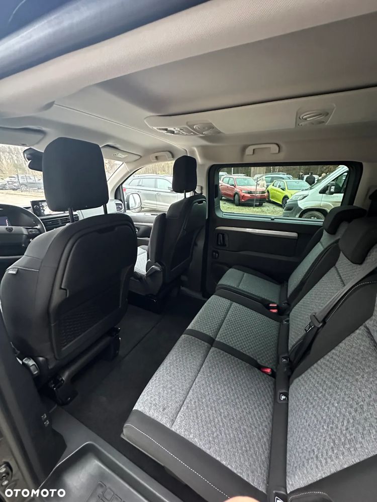 Peugeot Traveller 2.0 BlueHDi Long Business EAT8 - 9