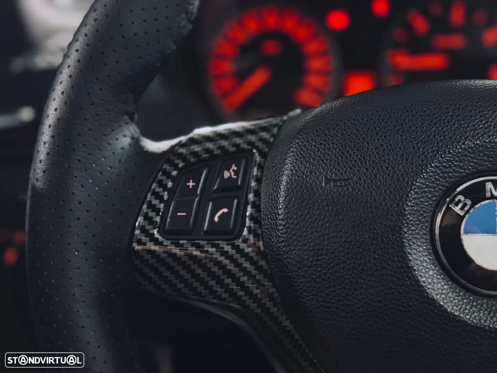 BMW 118 d Pack M - 16