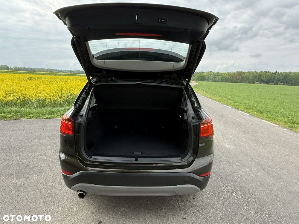 BMW X1 sDrive18i Advantage - 40